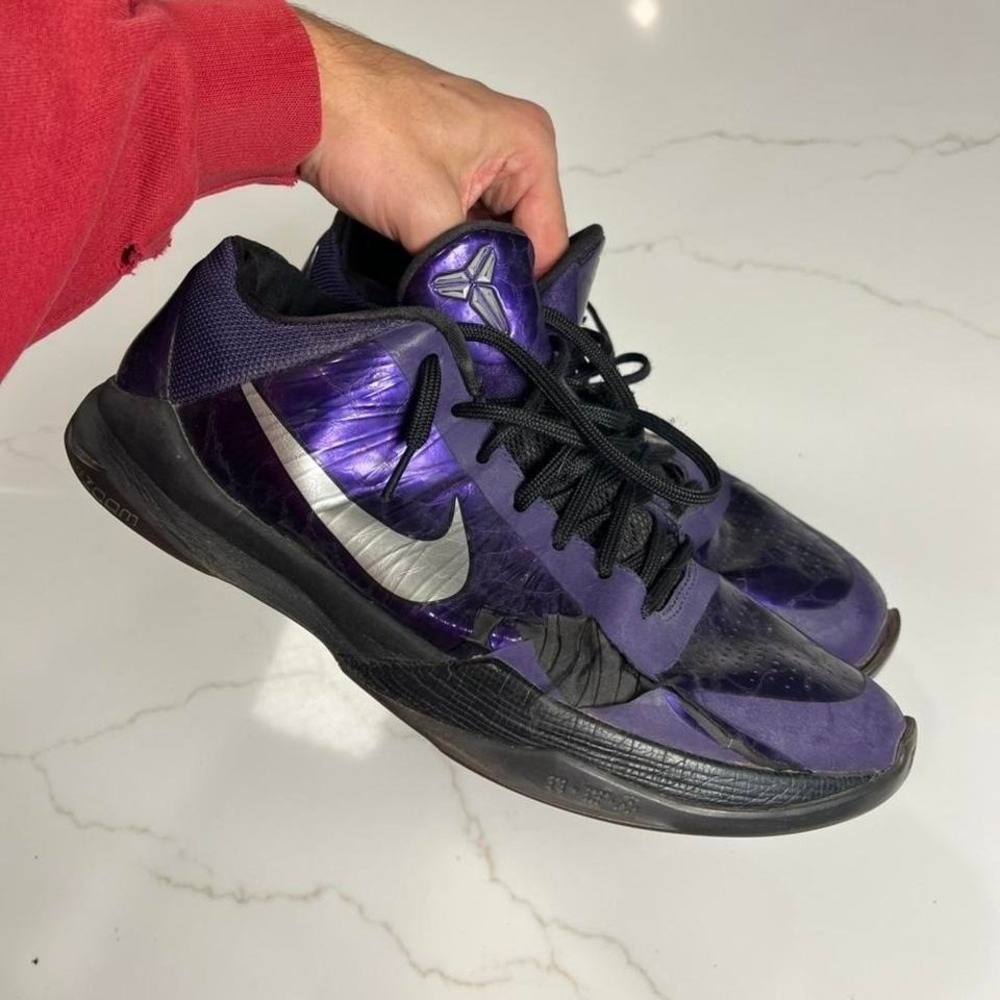 Nike Kobe 5 ink purple basketball shoes size 11
